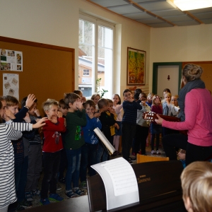 Kinder singen für Landesrätin