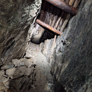 Engstelle im Bergwerk Hochfeld_c_S-Moser